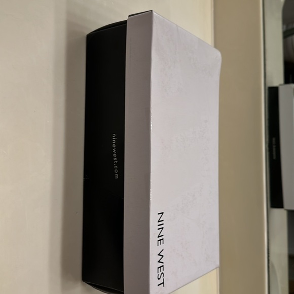 Nine West slip on heeled shoe - Picture 6 of 6